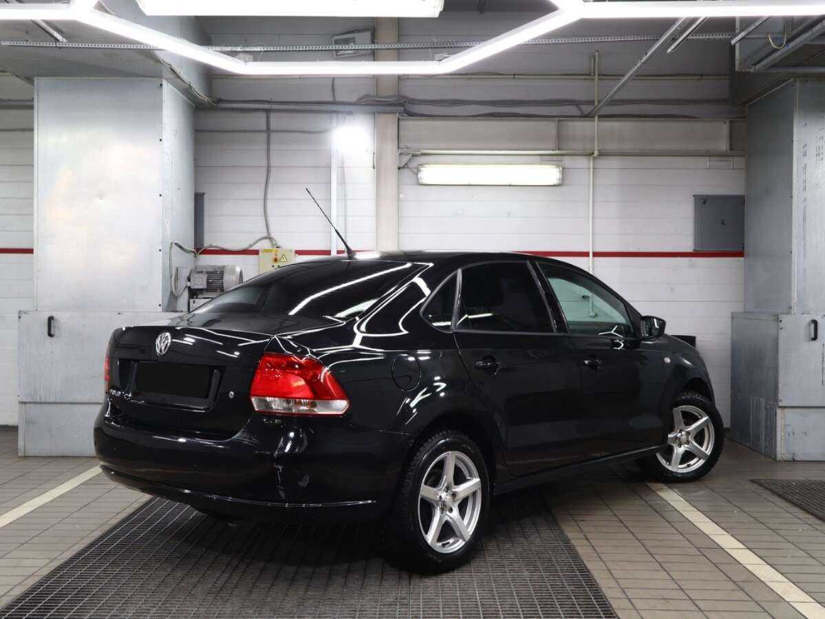 Volkswagen Polo с пробегом — 2013 год. Фото: #3