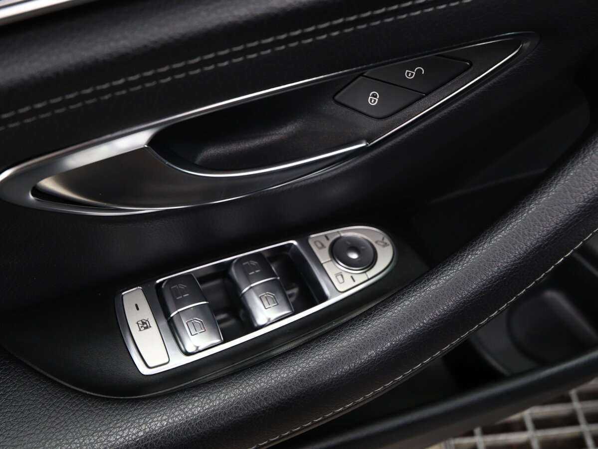 Mercedes-Benz E-Класс с пробегом — 2018 год. Фото: #13