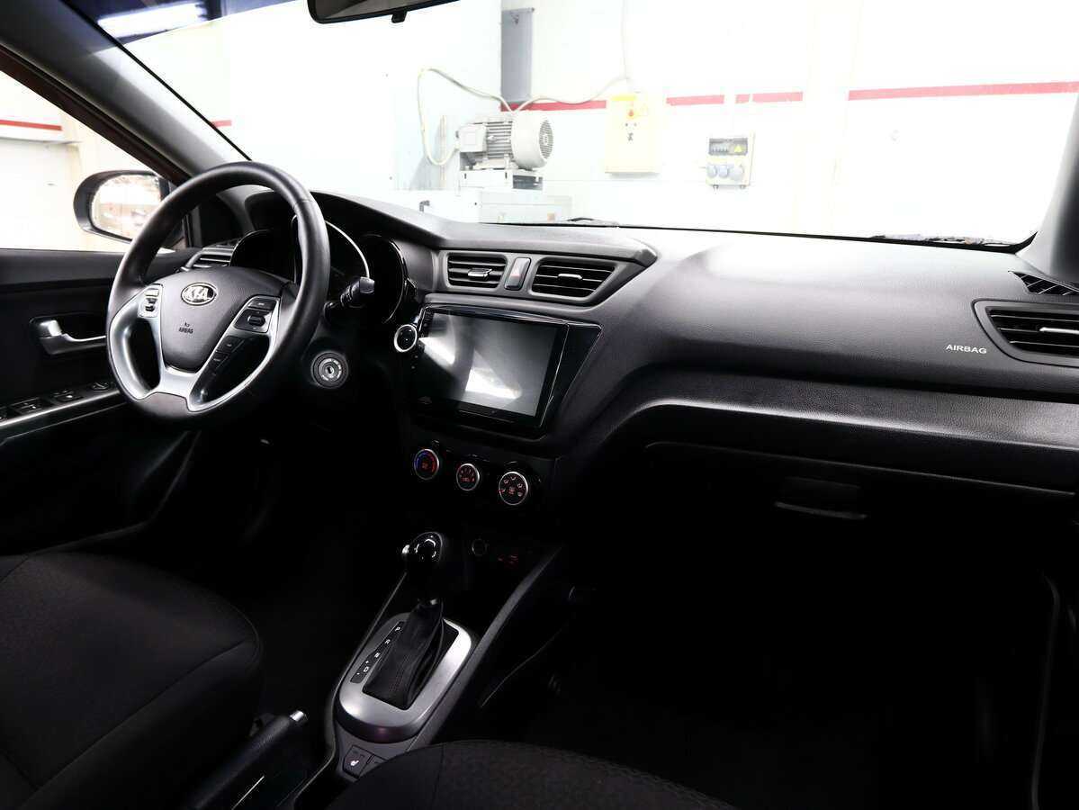 Kia Rio с пробегом — 2016 год. Фото: #8