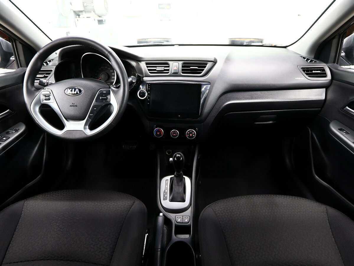 Kia Rio с пробегом — 2016 год. Фото: #10