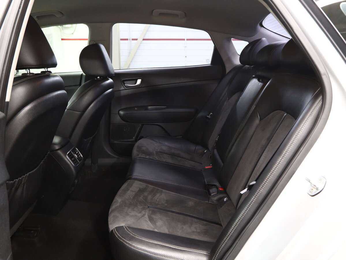 Kia Optima с пробегом — 2016 год. Фото: #17