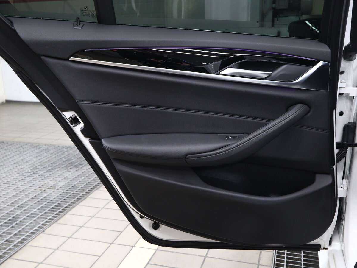 BMW 5 серии с пробегом — 2017 год. Фото: #13