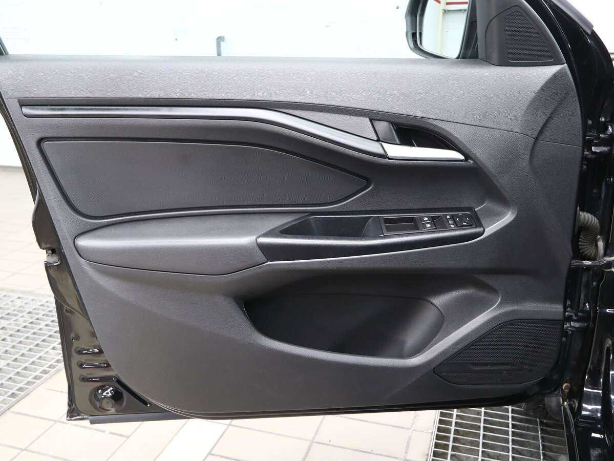 Lada (ВАЗ) Vesta с пробегом — 2020 год. Фото: #13