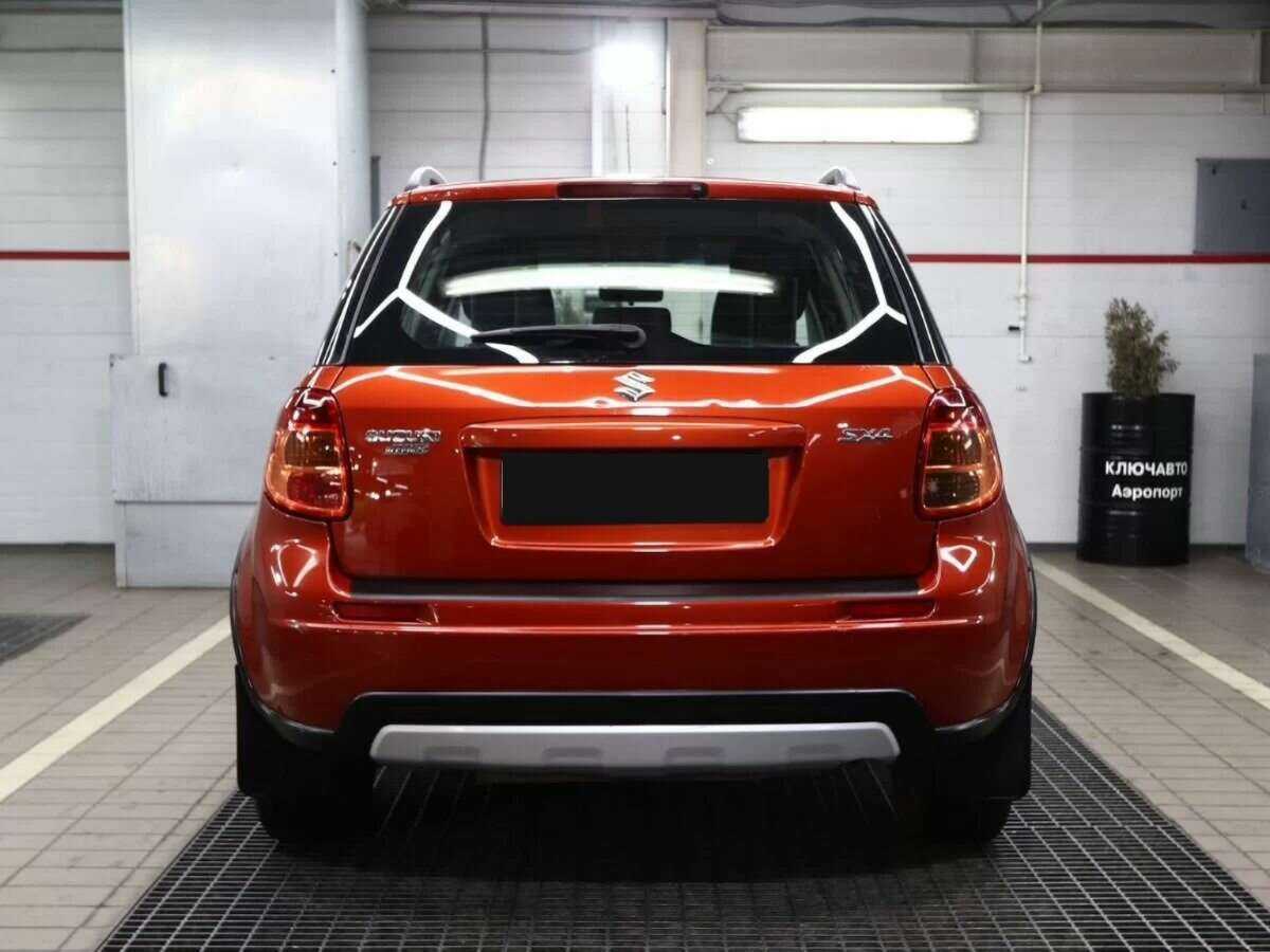 Suzuki SX4 с пробегом — 2013 год. Фото: #3