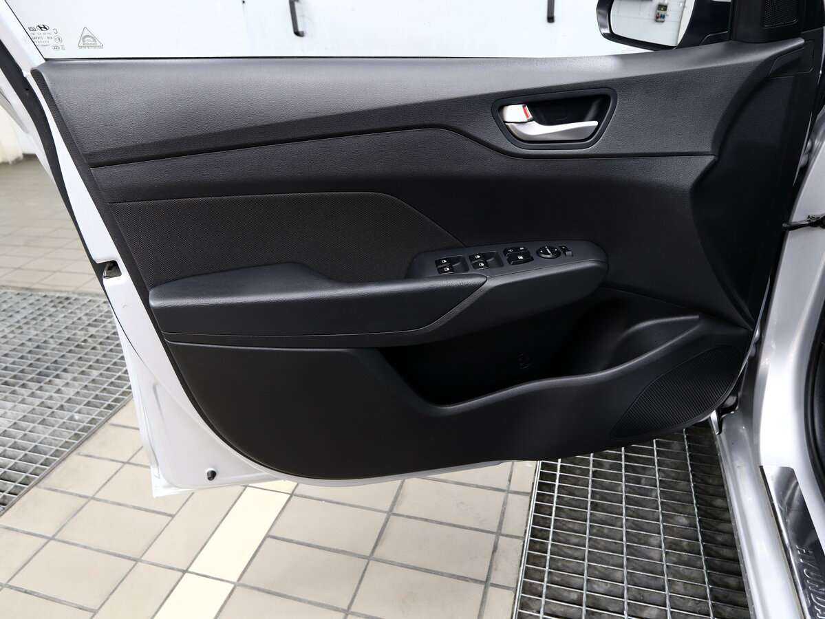 Hyundai Solaris с пробегом — 2020 год. Фото: #13