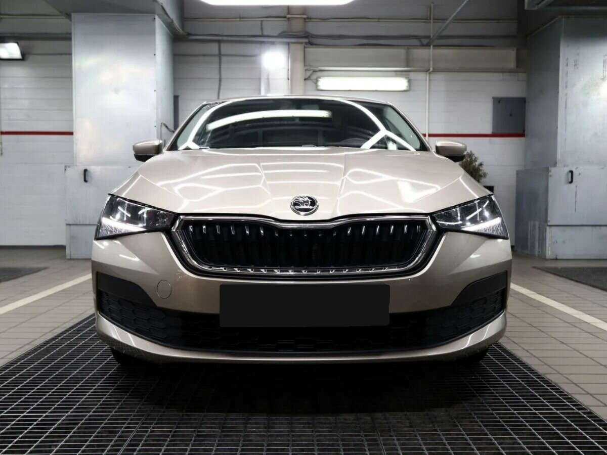 Skoda Rapid с пробегом — 2020 год. Фото: #1