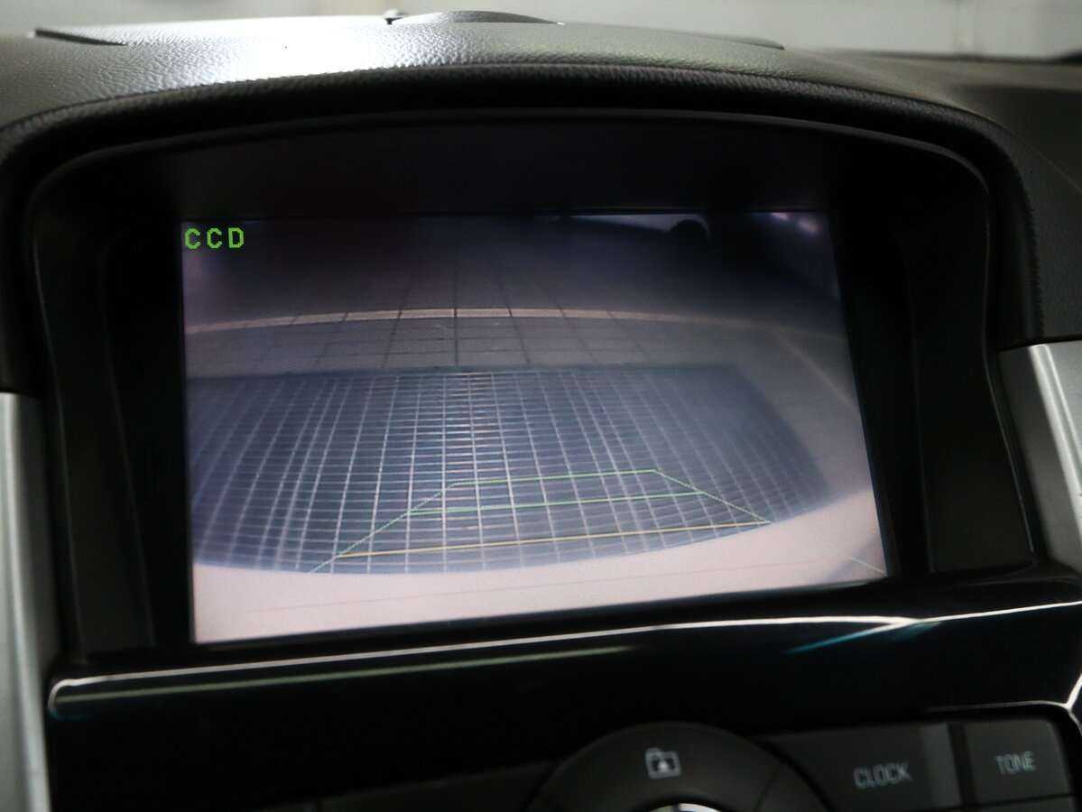 Chevrolet Cruze с пробегом — 2012 год. Фото: #18