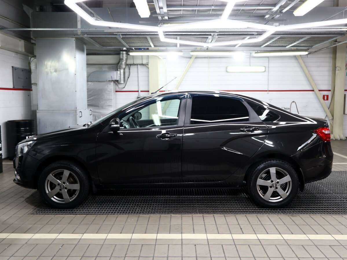 Lada (ВАЗ) Vesta с пробегом — 2015 год. Фото: #4