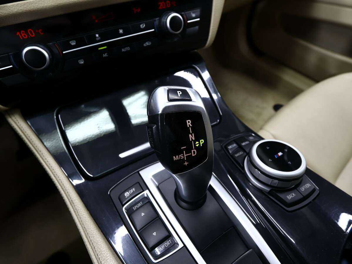 BMW 5 серии с пробегом — 2012 год. Фото: #20