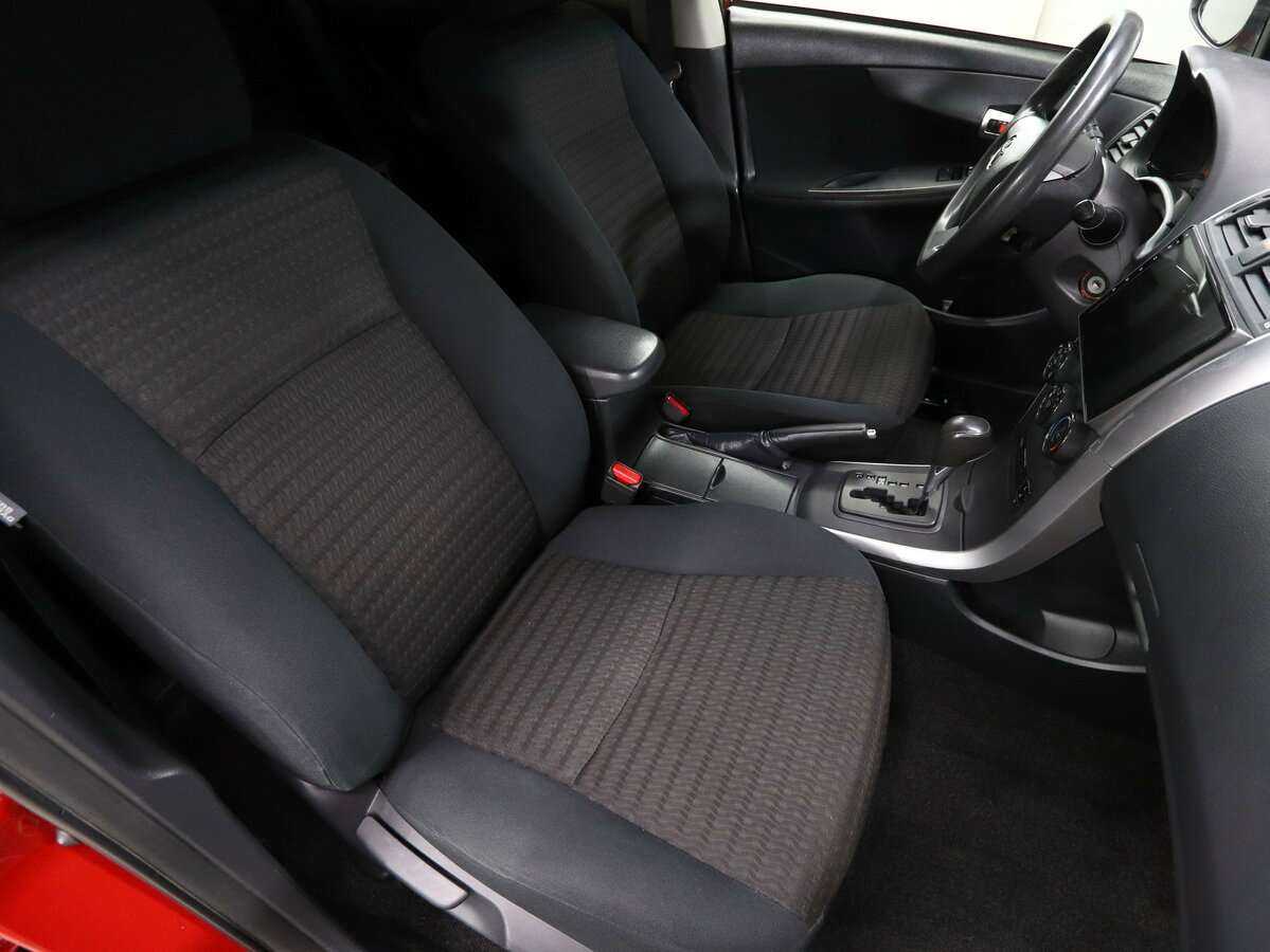 Toyota Corolla с пробегом — 2012 год. Фото: #11