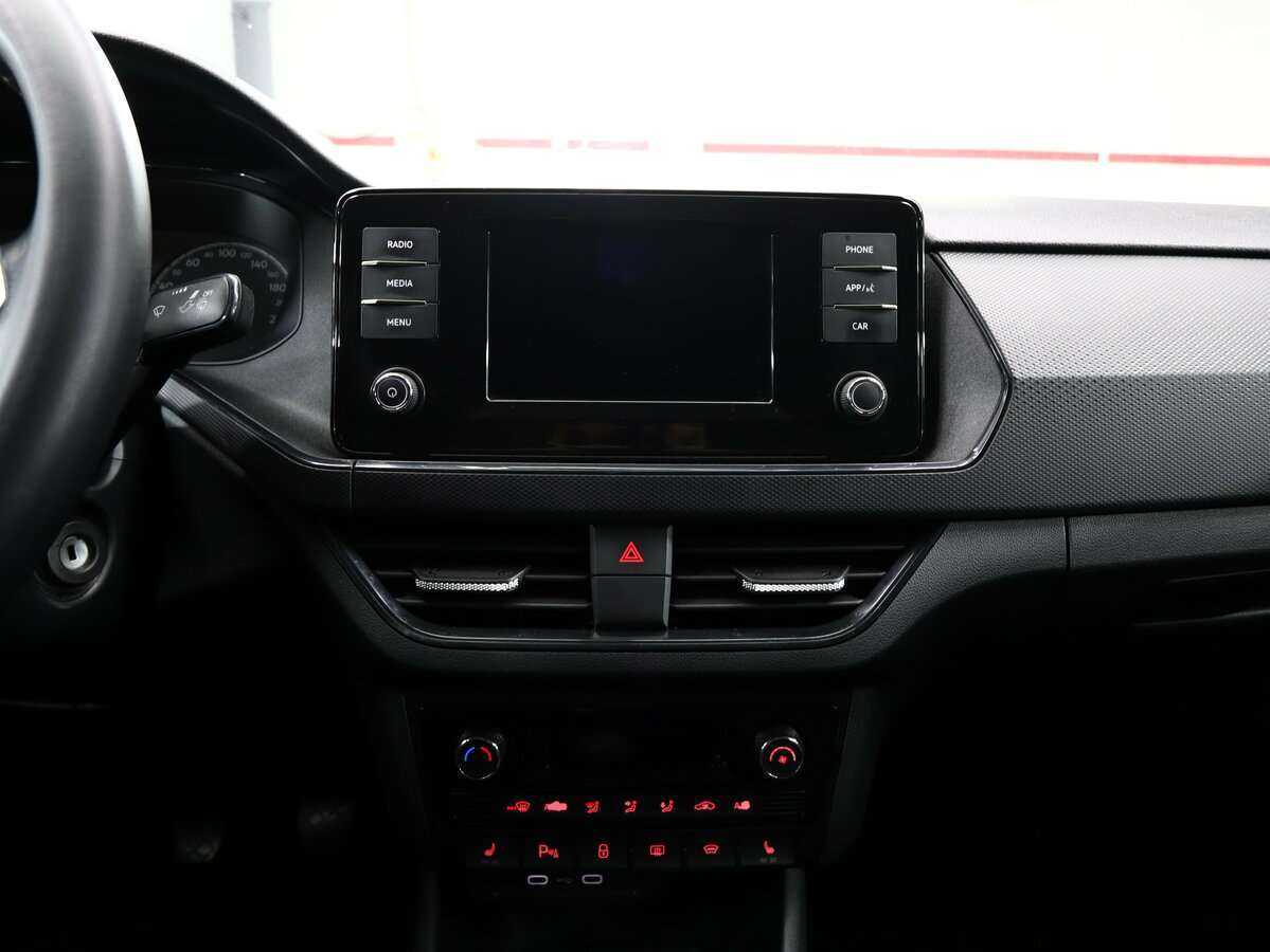 Volkswagen Polo с пробегом — 2020 год. Фото: #18