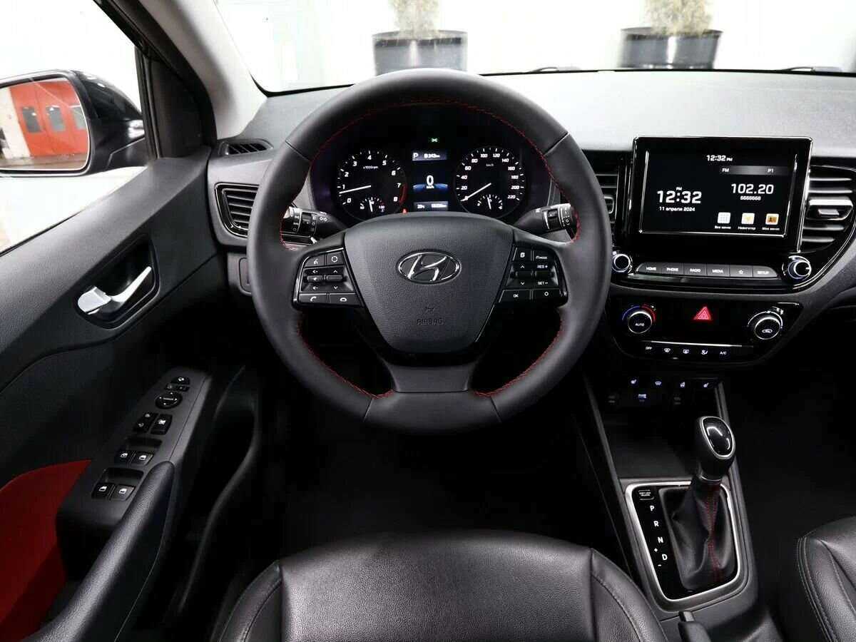 Hyundai Solaris с пробегом — 2021 год. Фото: #15