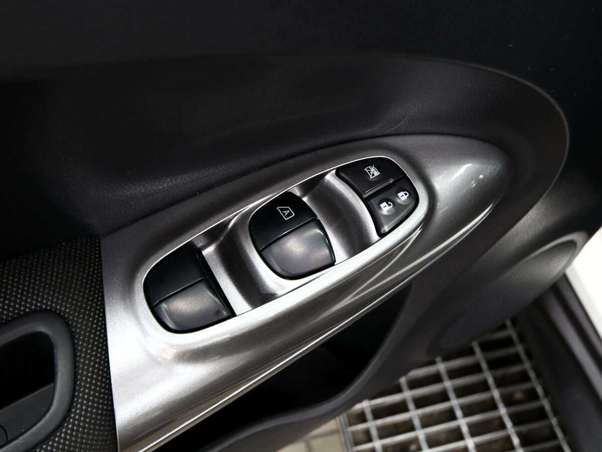 Nissan Juke с пробегом — 2013 год. Фото: #8