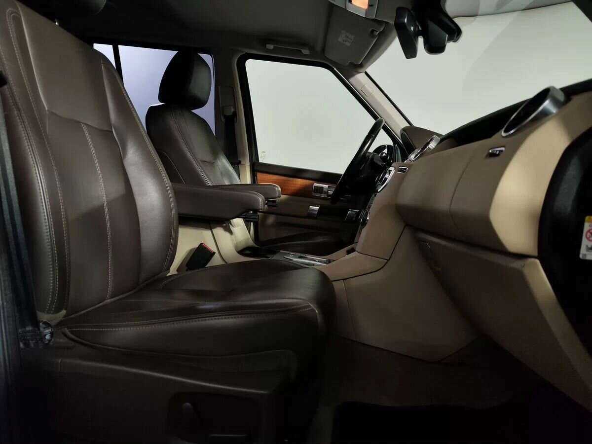 Land Rover Discovery с пробегом — 2014 год. Фото: #8
