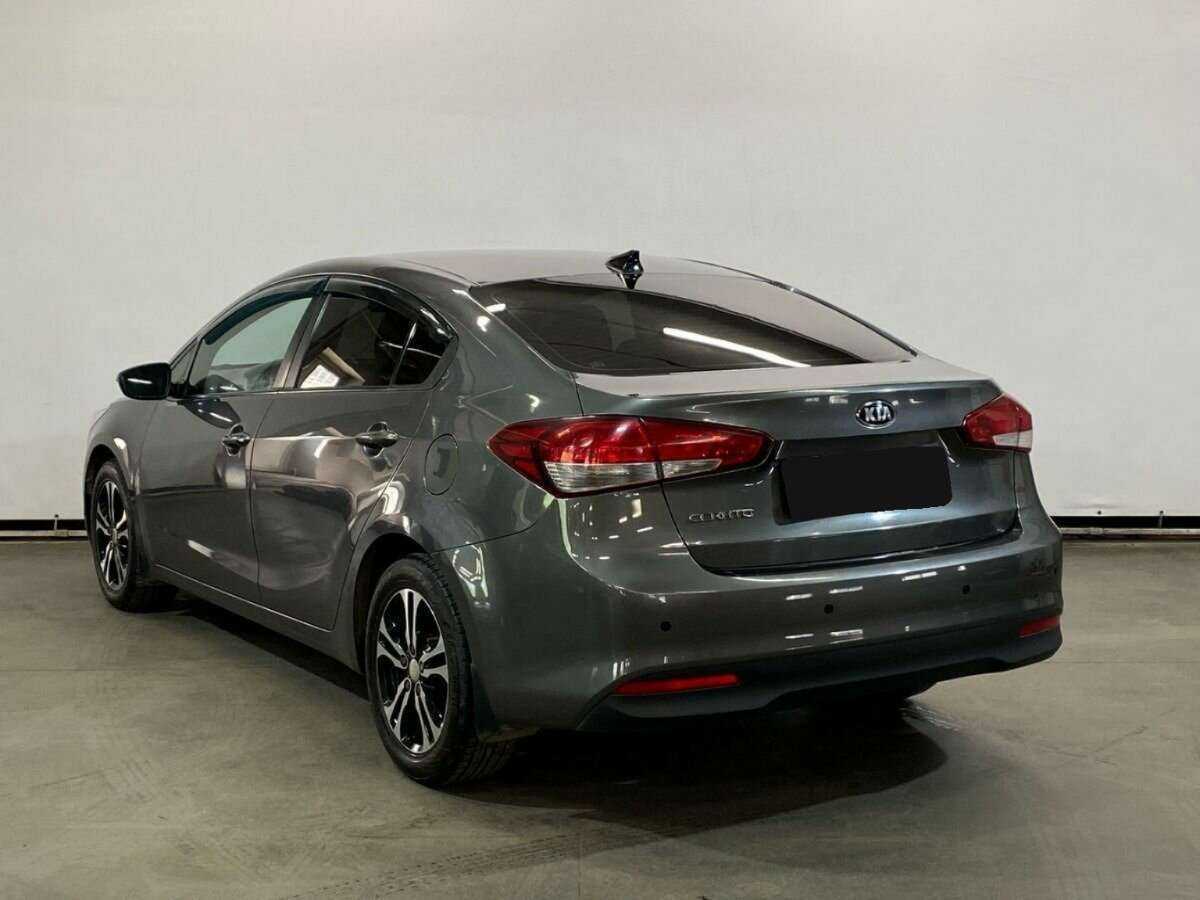 Kia Cerato с пробегом — 2018 год. Фото: #6
