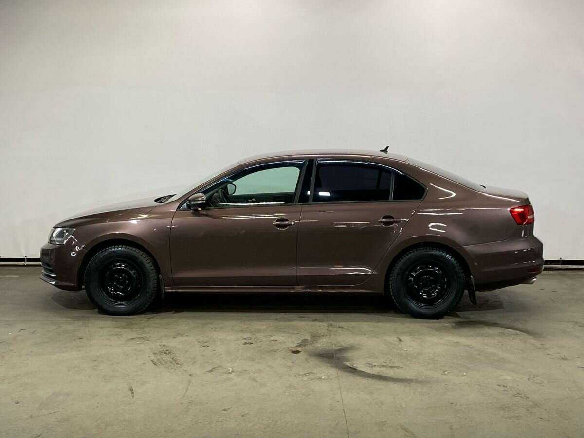 Volkswagen Jetta с пробегом — 2014 год. Фото: #7