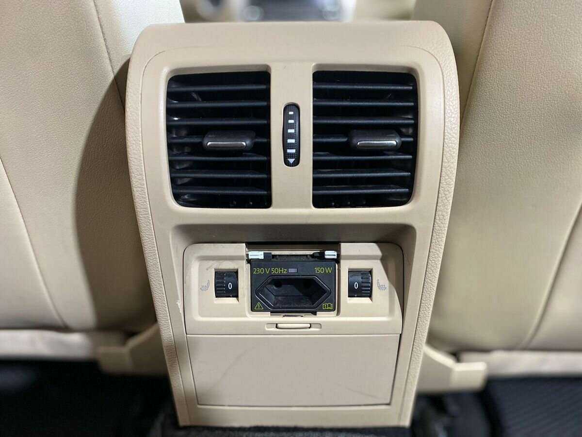 Volkswagen Passat с пробегом — 2012 год. Фото: #17