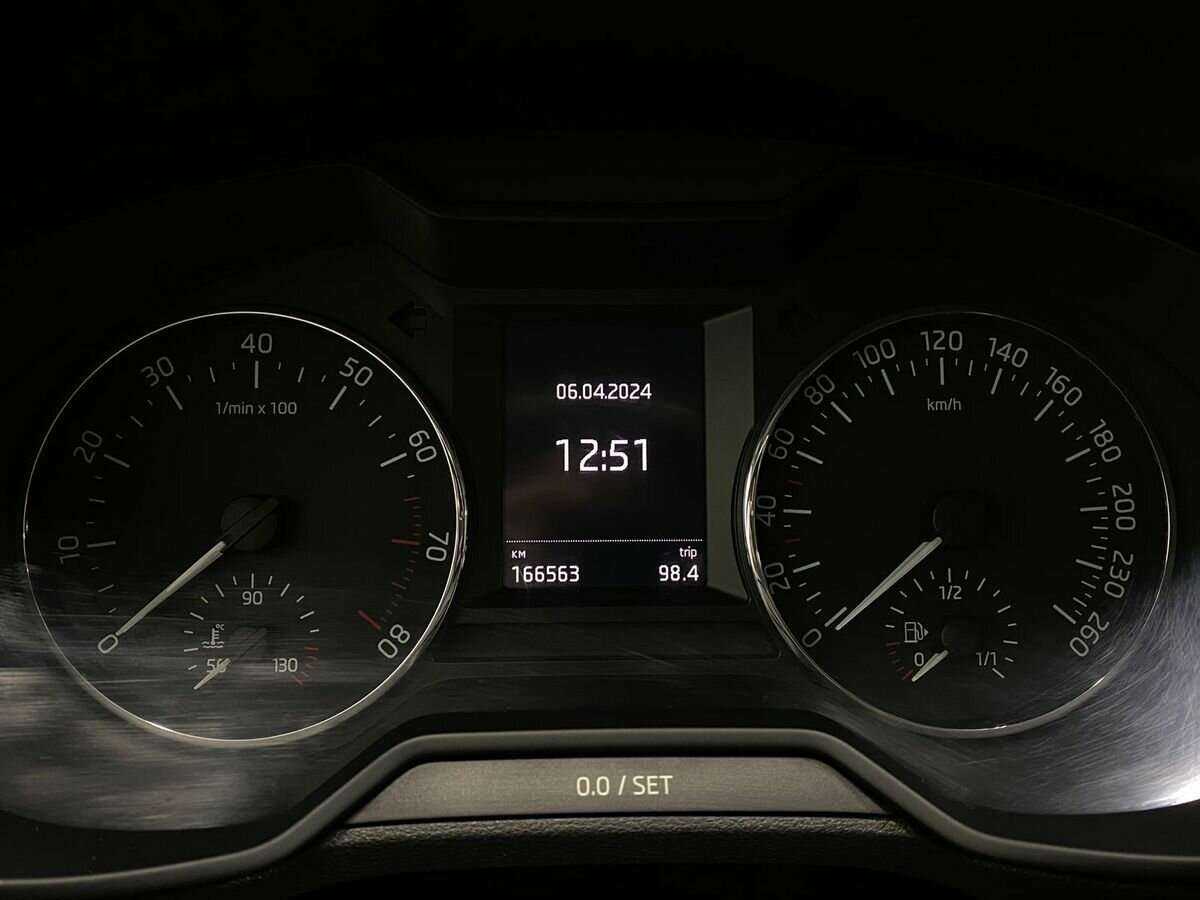 Skoda Octavia с пробегом — 2013 год. Фото: #14