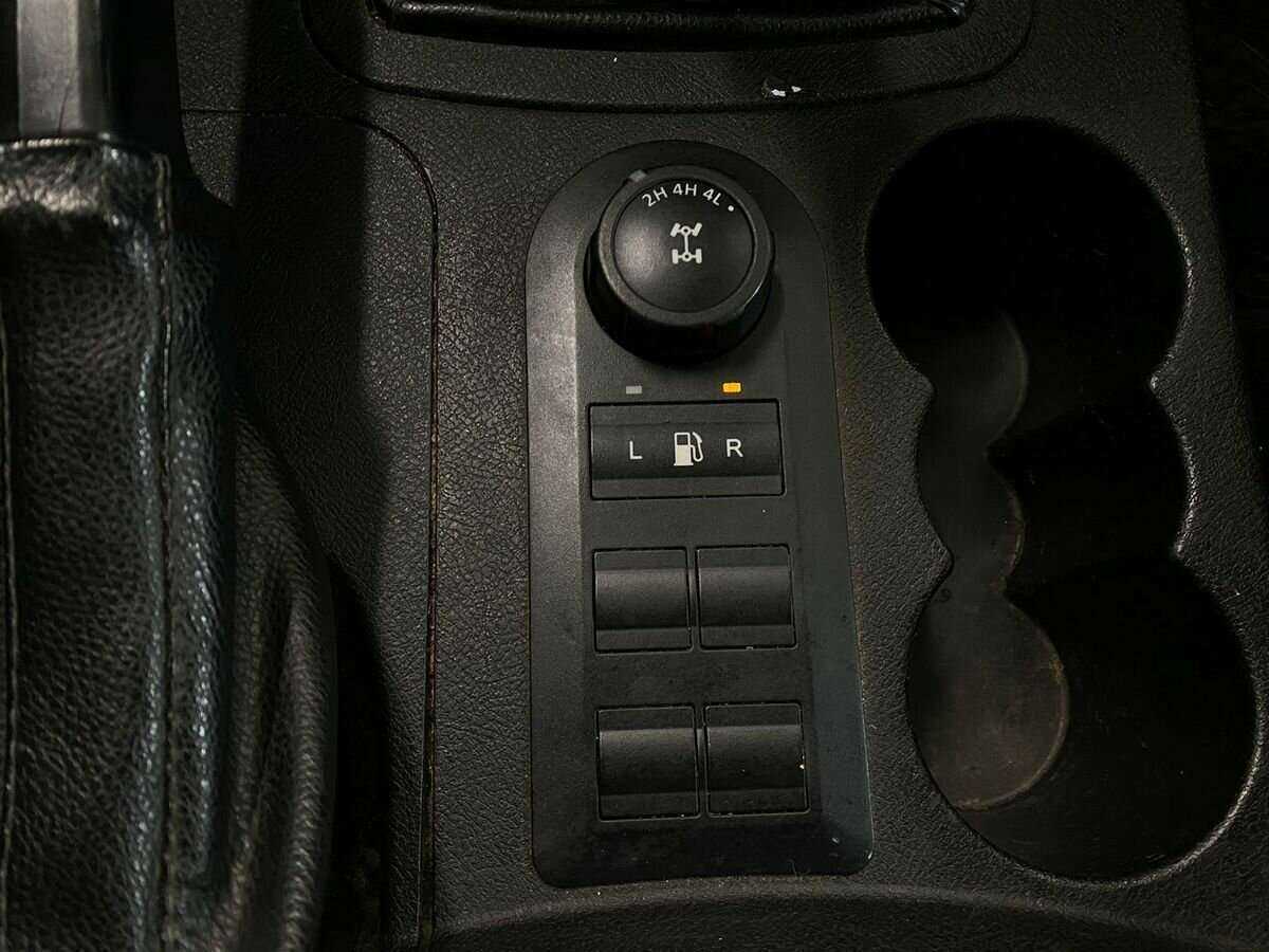 УАЗ Patriot с пробегом — 2016 год. Фото: #13