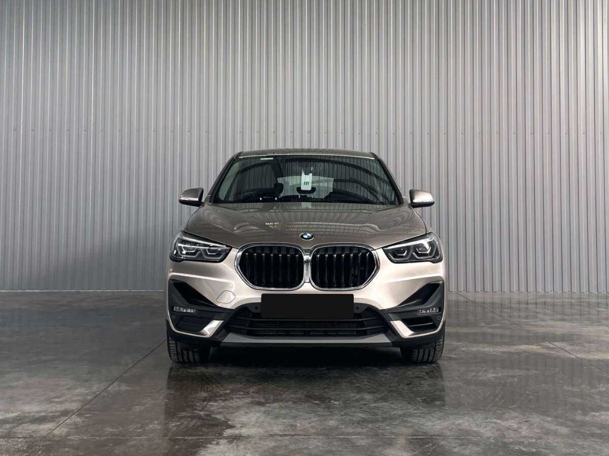 BMW X1 с пробегом — 2021 год. Фото: #1