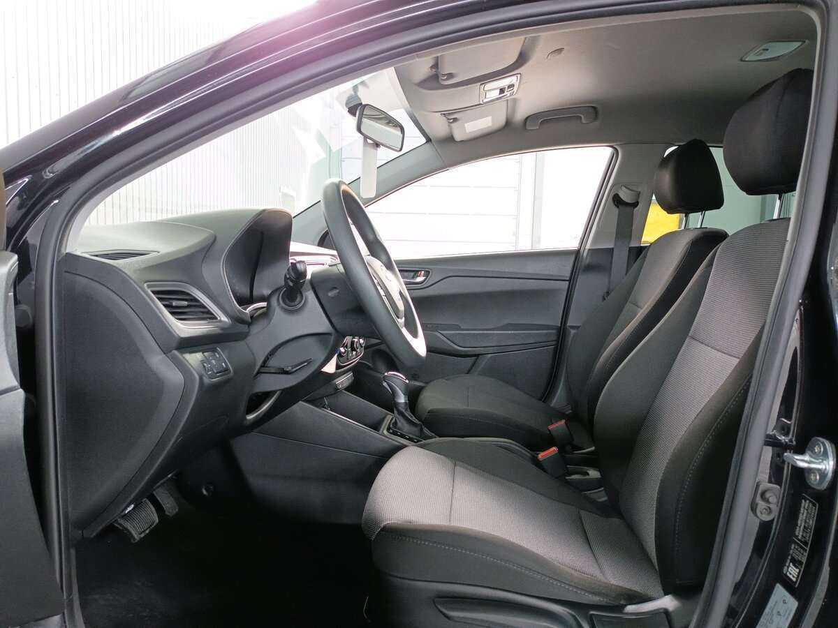 Hyundai Solaris с пробегом — 2020 год. Фото: #10