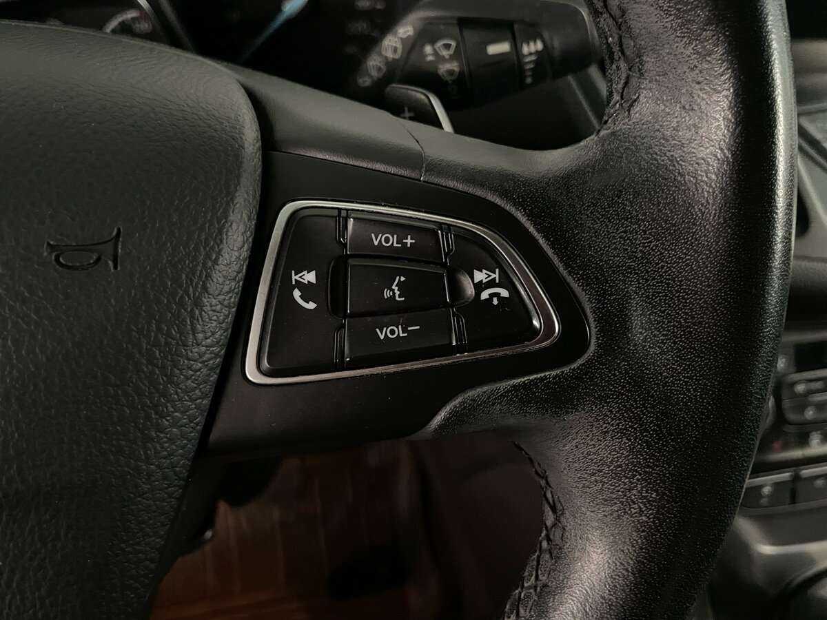 Ford Kuga с пробегом — 2017 год. Фото: #11