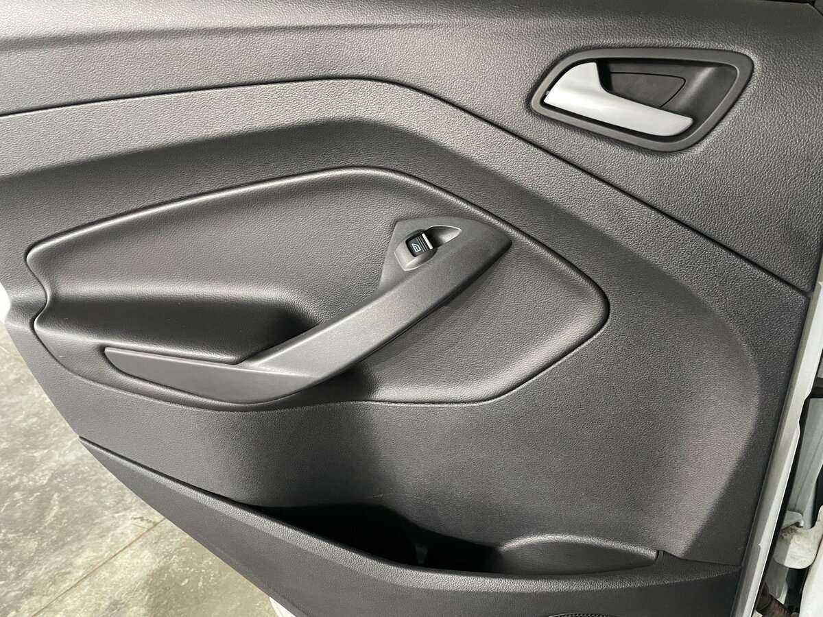 Ford Kuga с пробегом — 2017 год. Фото: #25