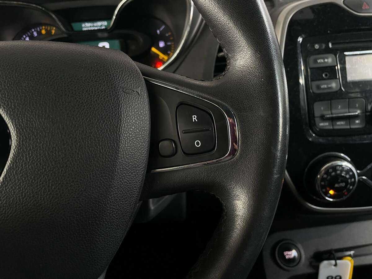 Renault Kaptur с пробегом — 2016 год. Фото: #11