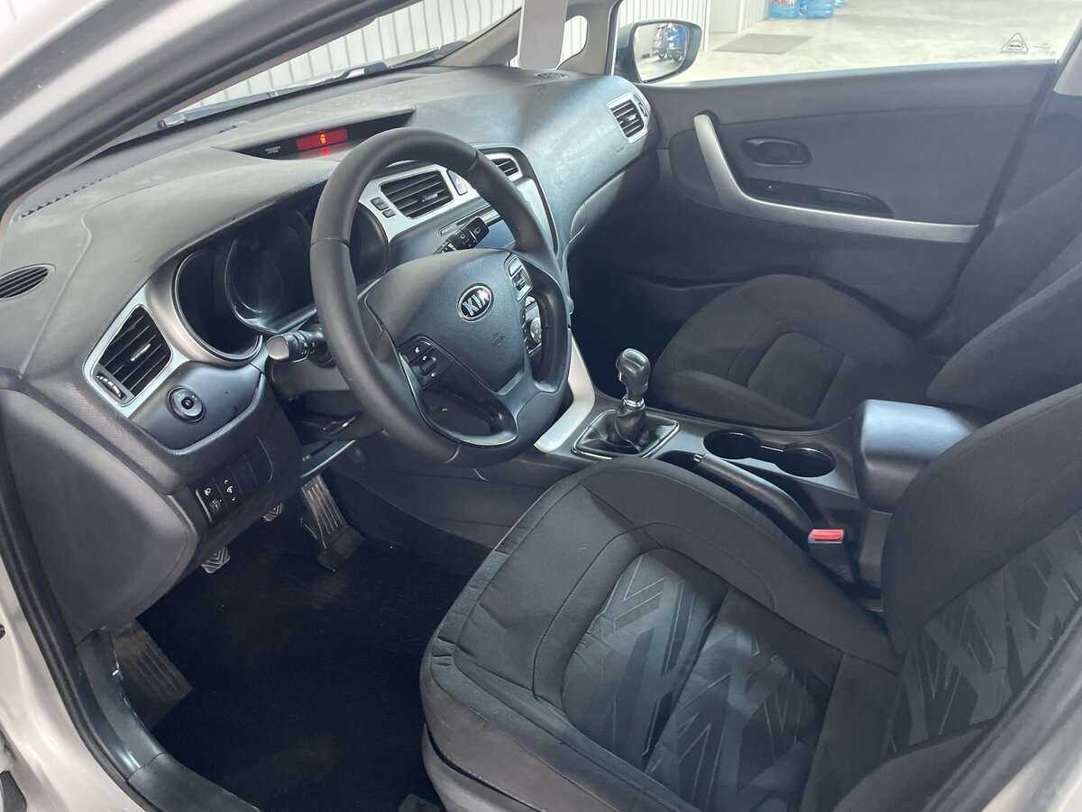 Kia Ceed с пробегом — 2013 год. Фото: #10