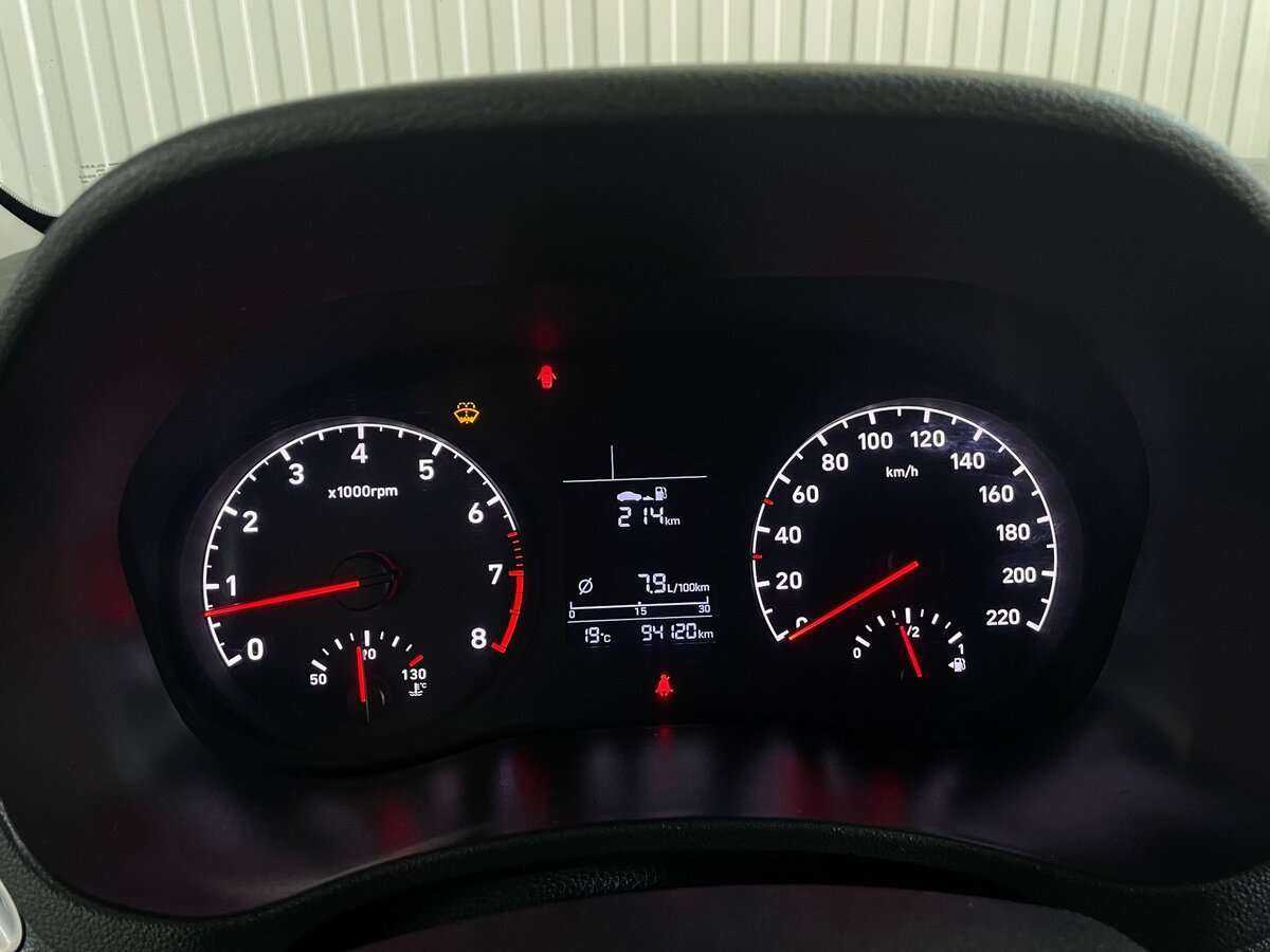 Hyundai Solaris с пробегом — 2019 год. Фото: #12