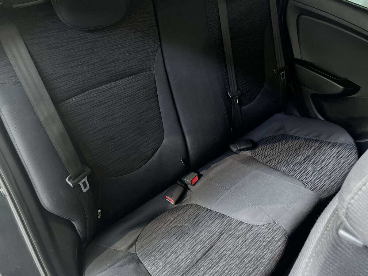 Hyundai Solaris с пробегом — 2016 год. Фото: #15