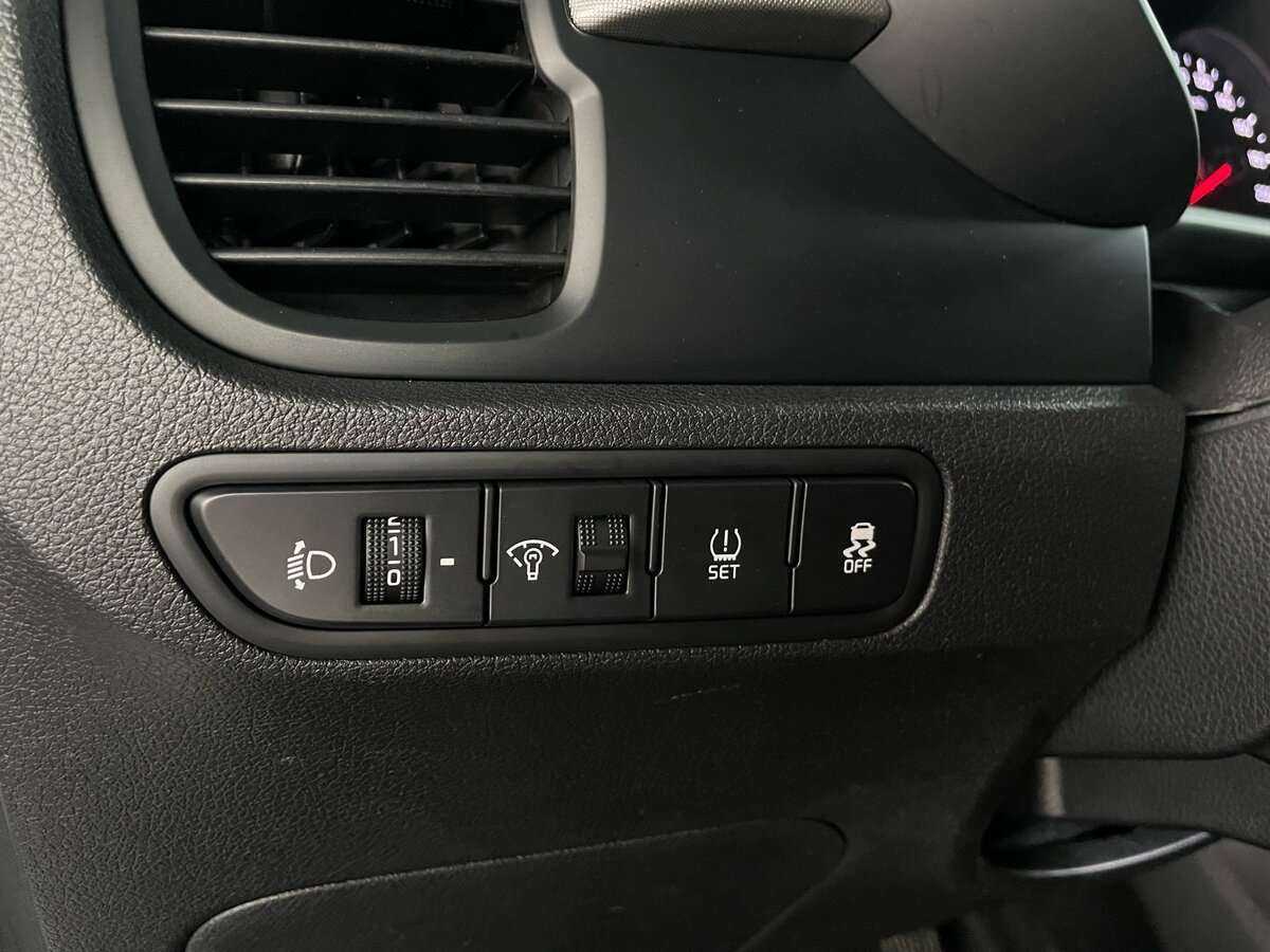 Kia Rio с пробегом — 2018 год. Фото: #11