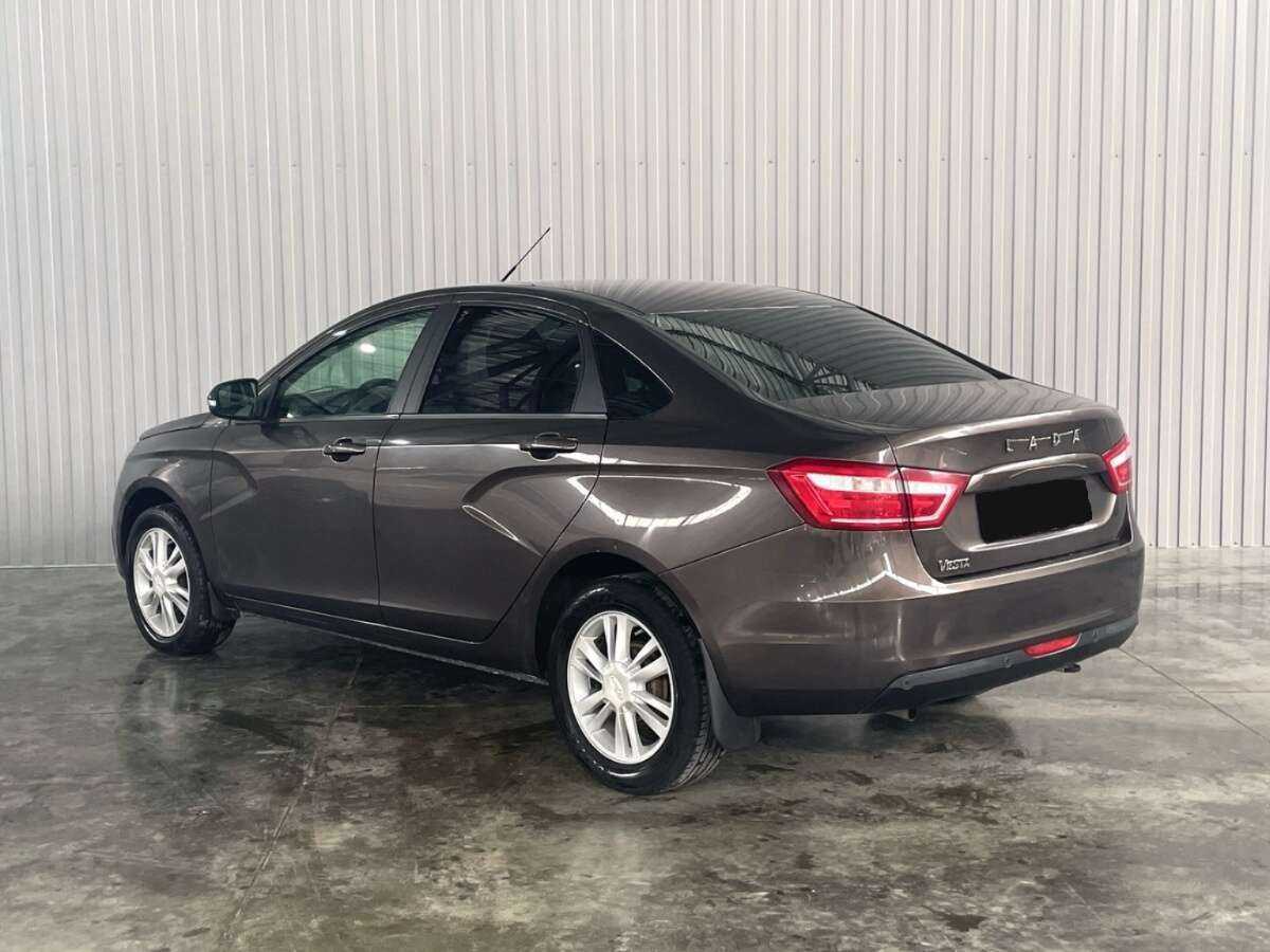 Lada (ВАЗ) Vesta с пробегом — 2018 год. Фото: #6