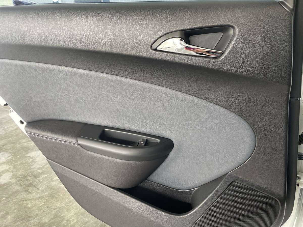 Opel Astra с пробегом — 2014 год. Фото: #17