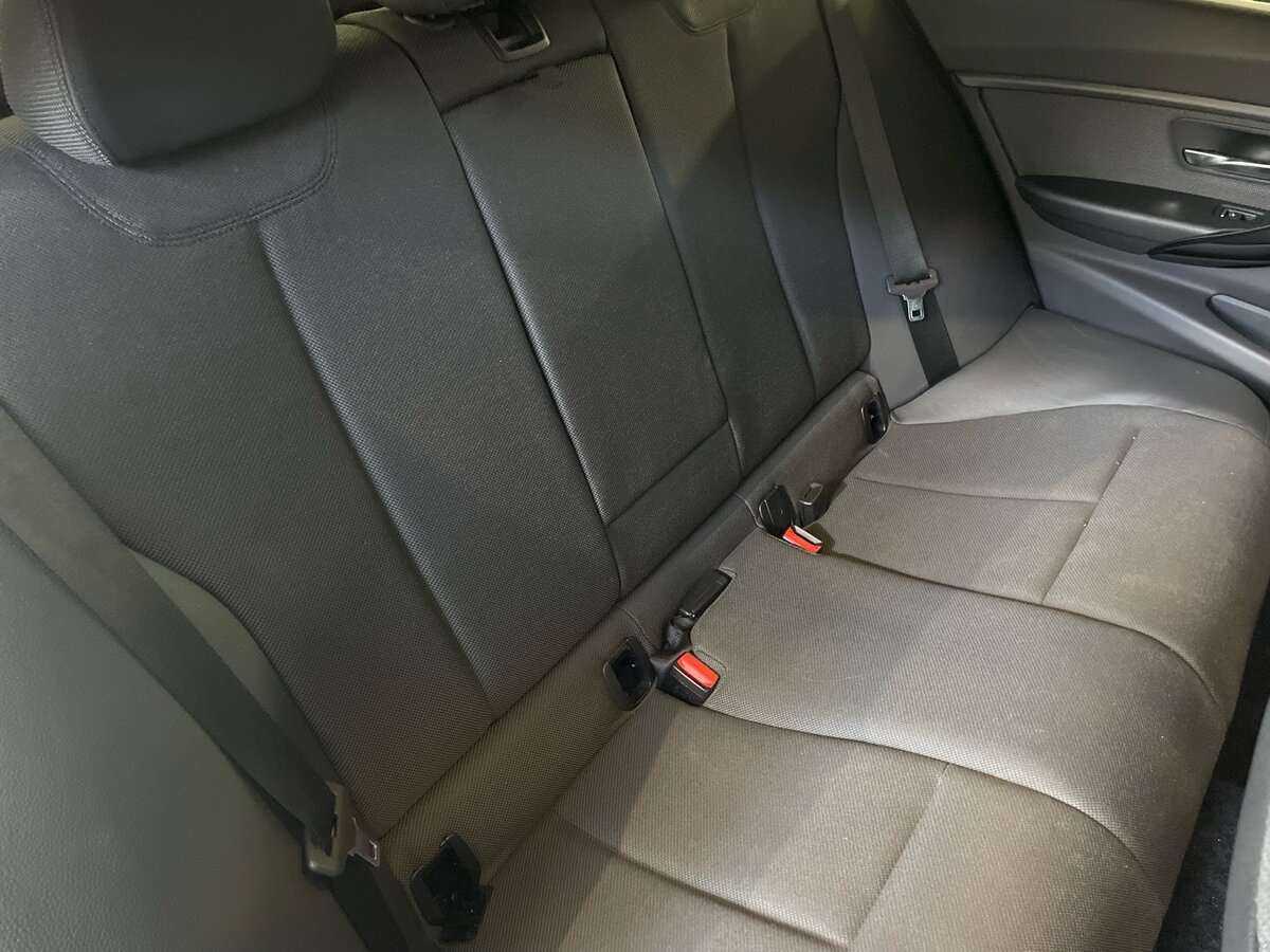 BMW 3 серии с пробегом — 2018 год. Фото: #19