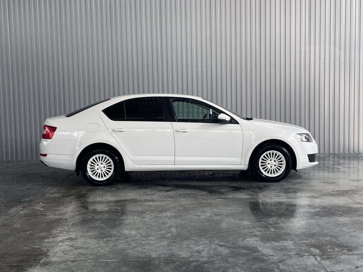 Skoda Octavia с пробегом — 2013 год. Фото: #3