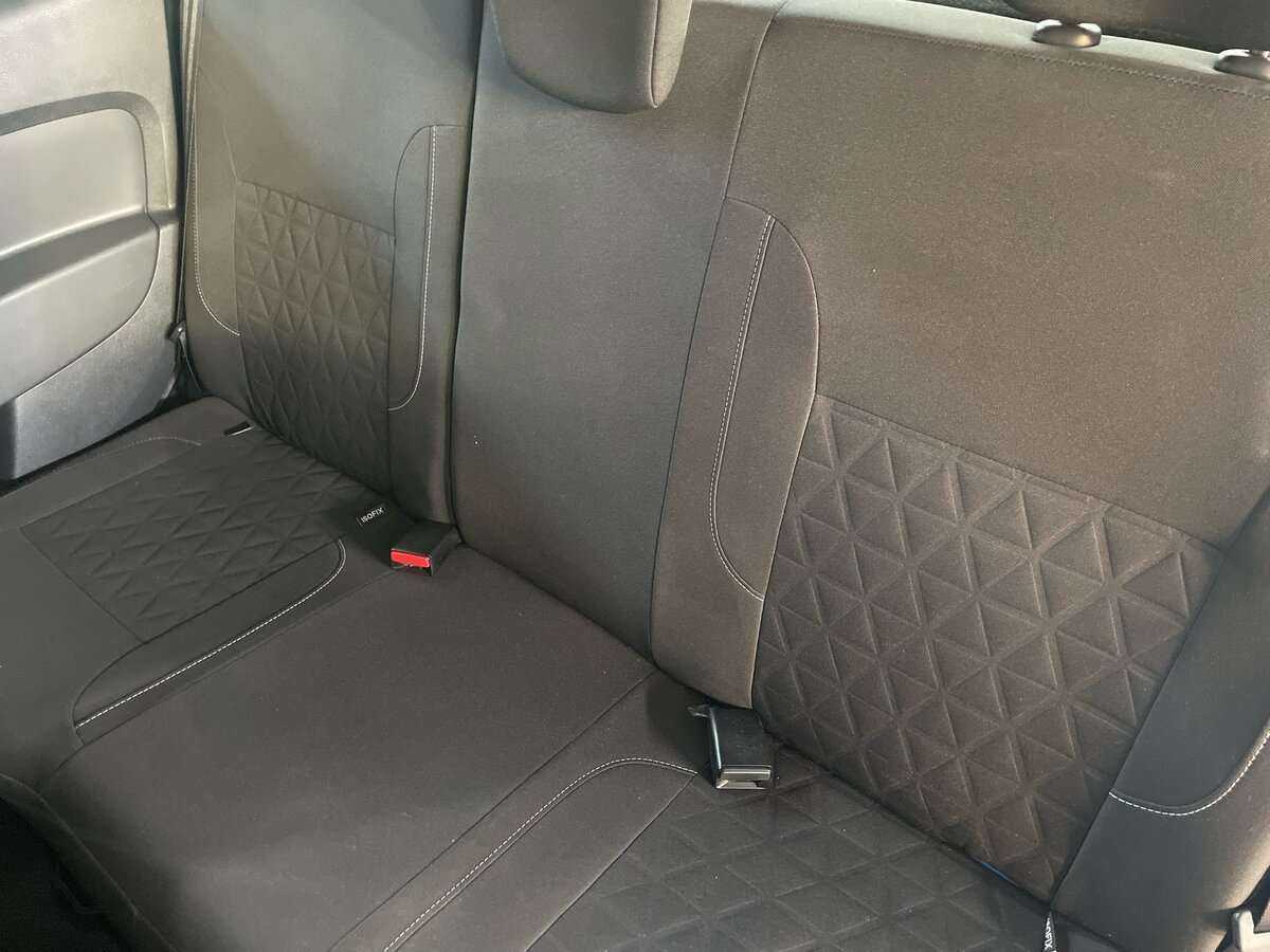 Renault Sandero с пробегом — 2018 год. Фото: #12