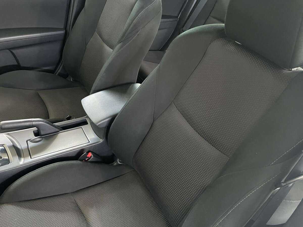 Mazda 3 с пробегом — 2012 год. Фото: #13