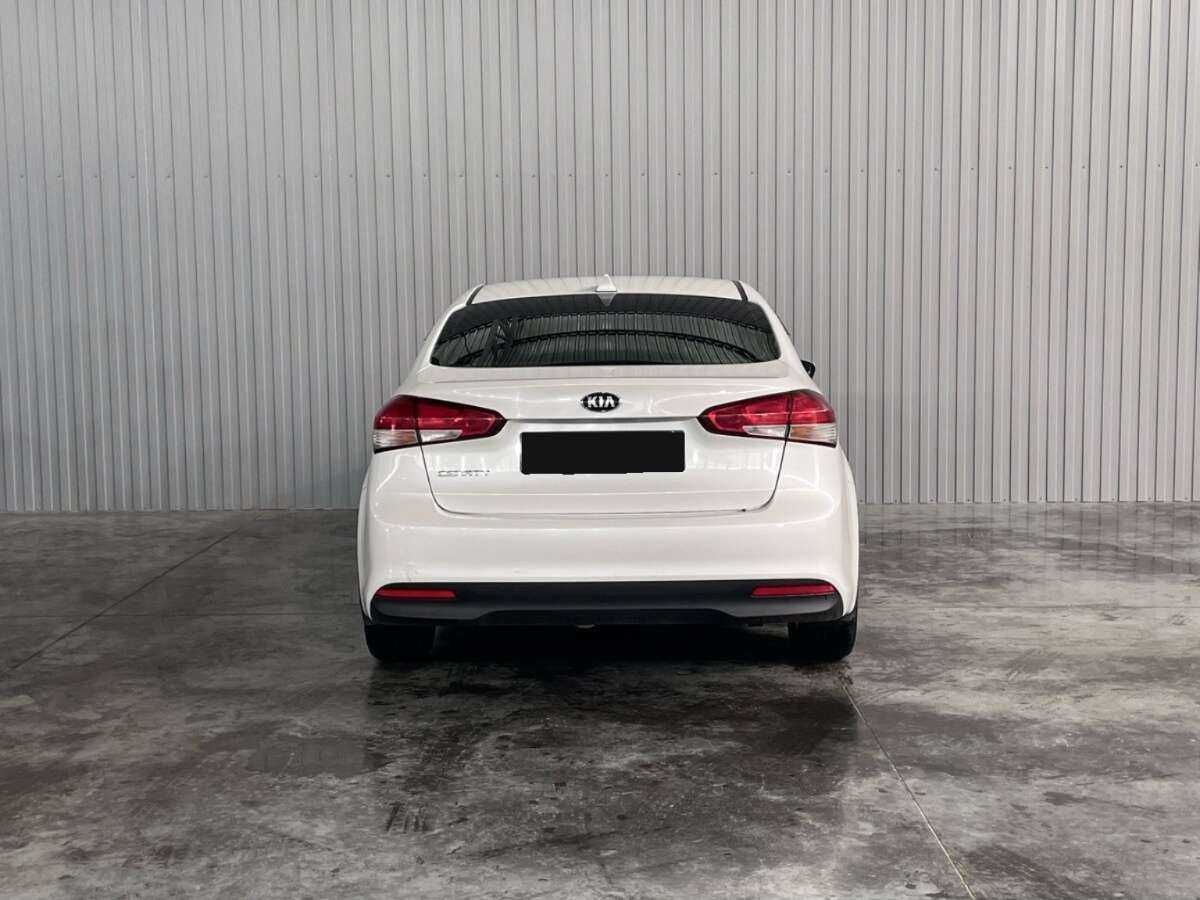 Kia Cerato с пробегом — 2017 год. Фото: #5