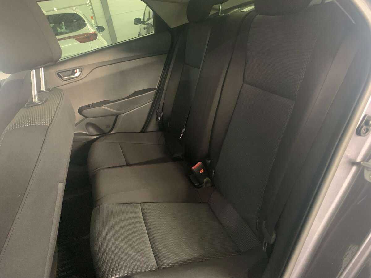 Hyundai Solaris с пробегом — 2021 год. Фото: #11