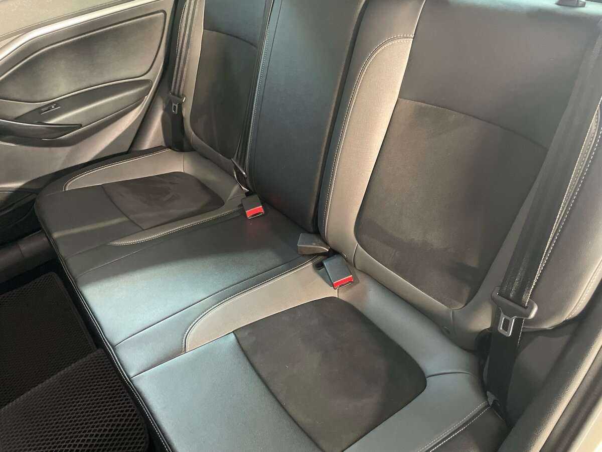 Lada (ВАЗ) Vesta с пробегом — 2017 год. Фото: #16