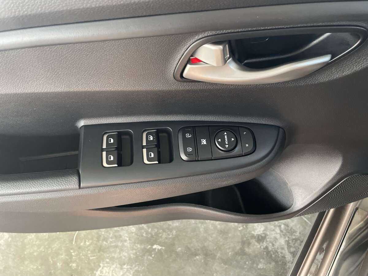 Kia Rio с пробегом — 2022 год. Фото: #19