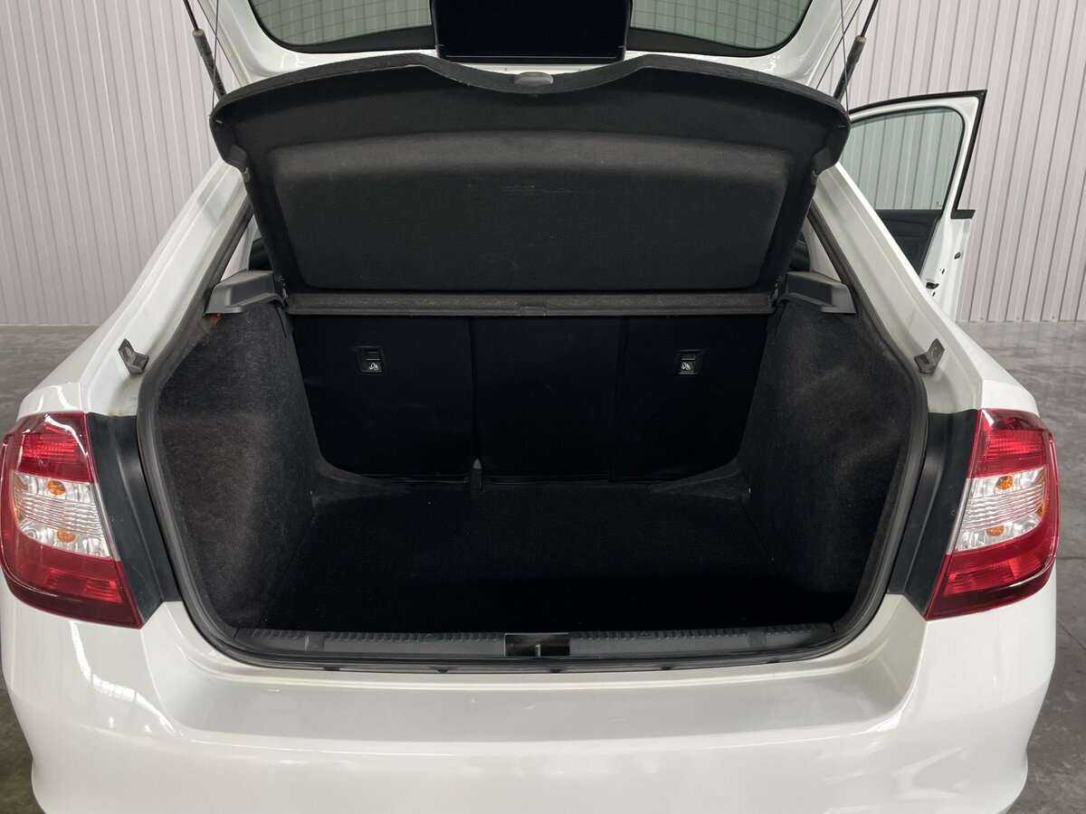 Skoda Rapid с пробегом — 2019 год. Фото: #19