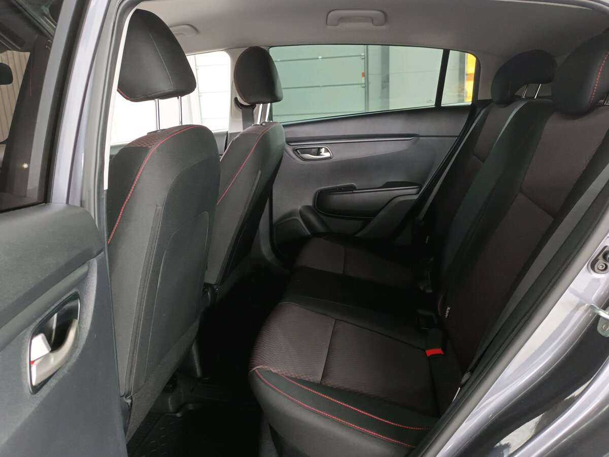 Kia Rio с пробегом — 2021 год. Фото: #18