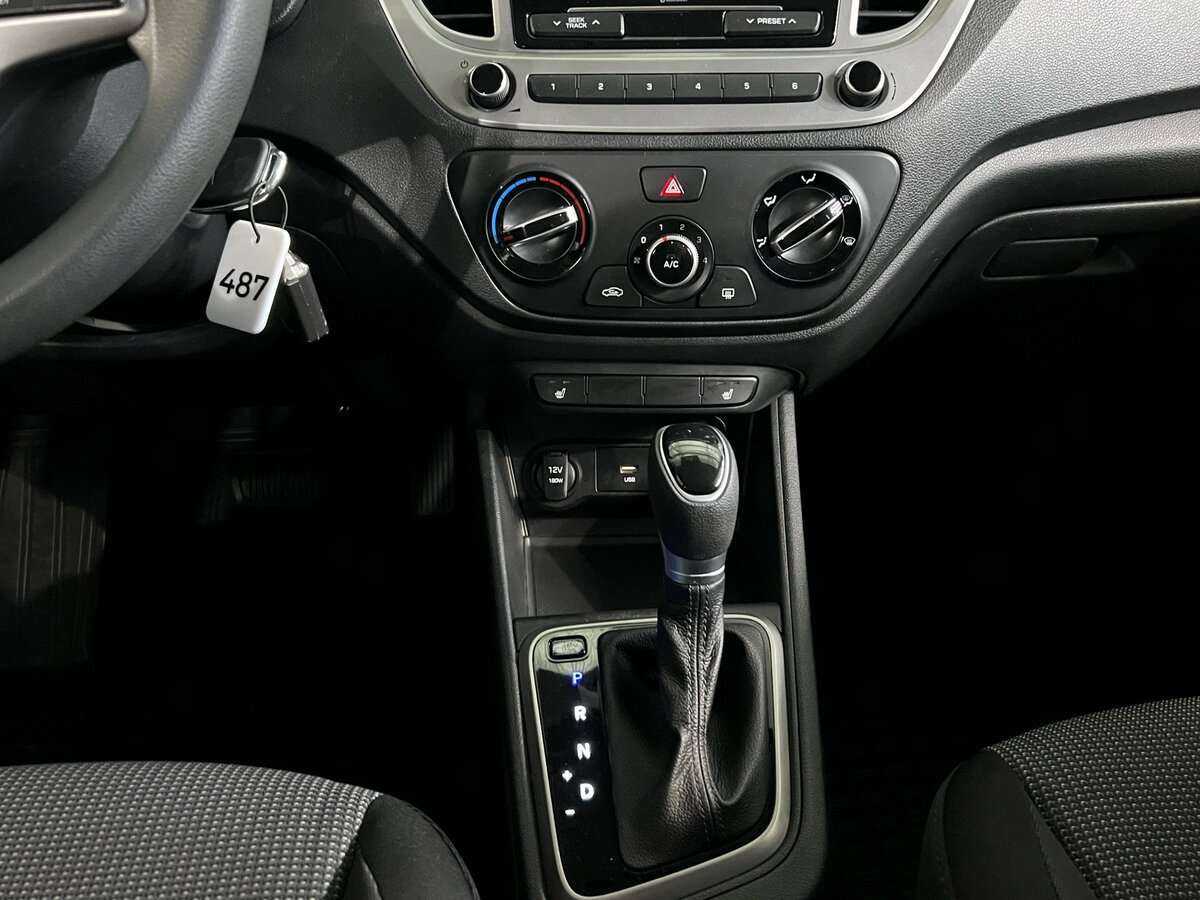 Hyundai Solaris с пробегом — 2020 год. Фото: #12