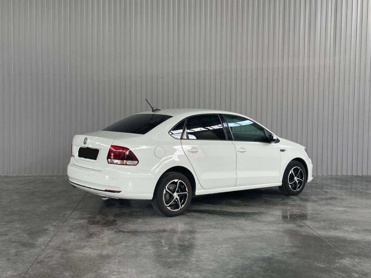 Volkswagen Polo с пробегом — 2018 год. Фото: #4