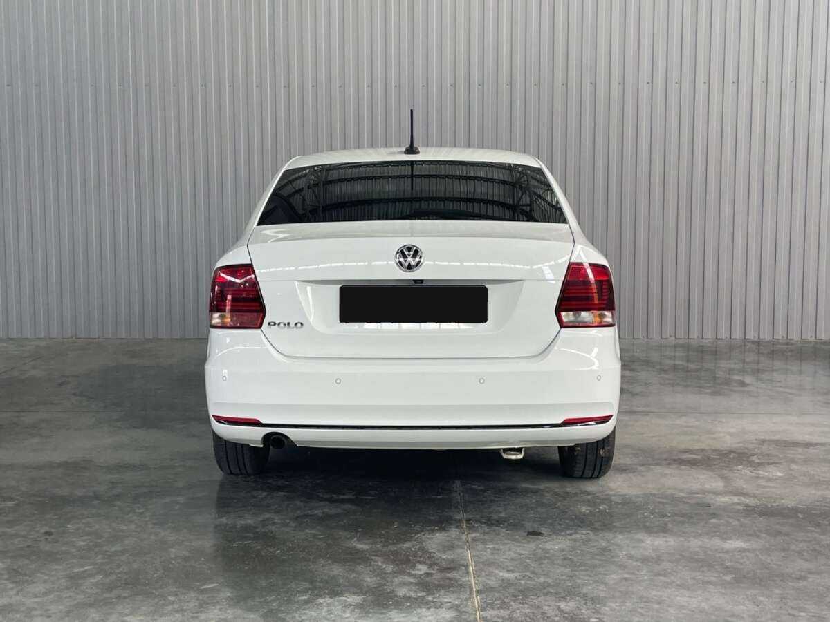 Volkswagen Polo с пробегом — 2018 год. Фото: #5