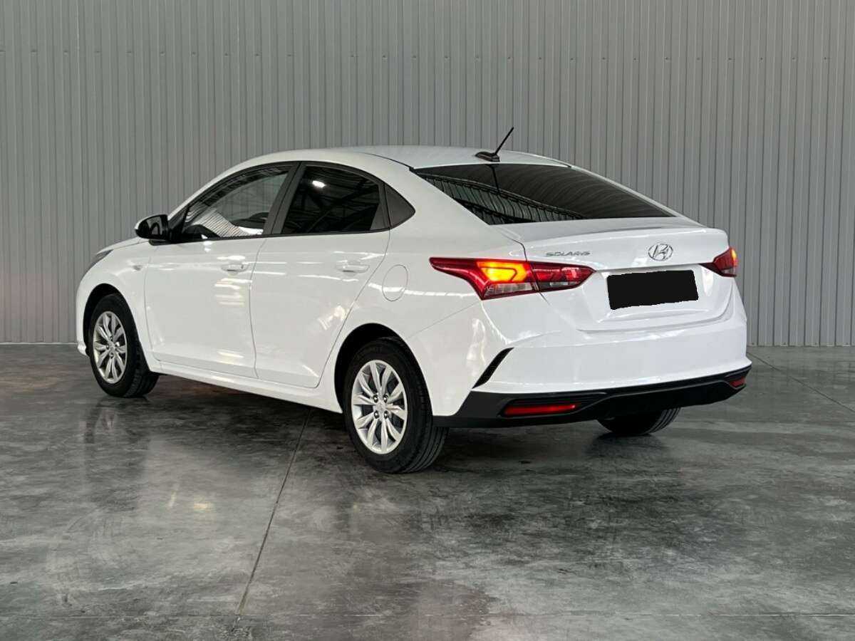 Hyundai Solaris с пробегом — 2021 год. Фото: #4