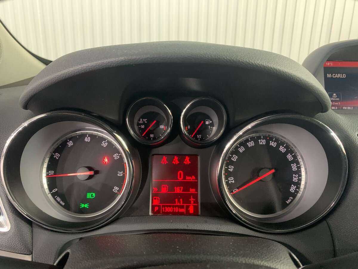 Opel Mokka с пробегом — 2014 год. Фото: #11