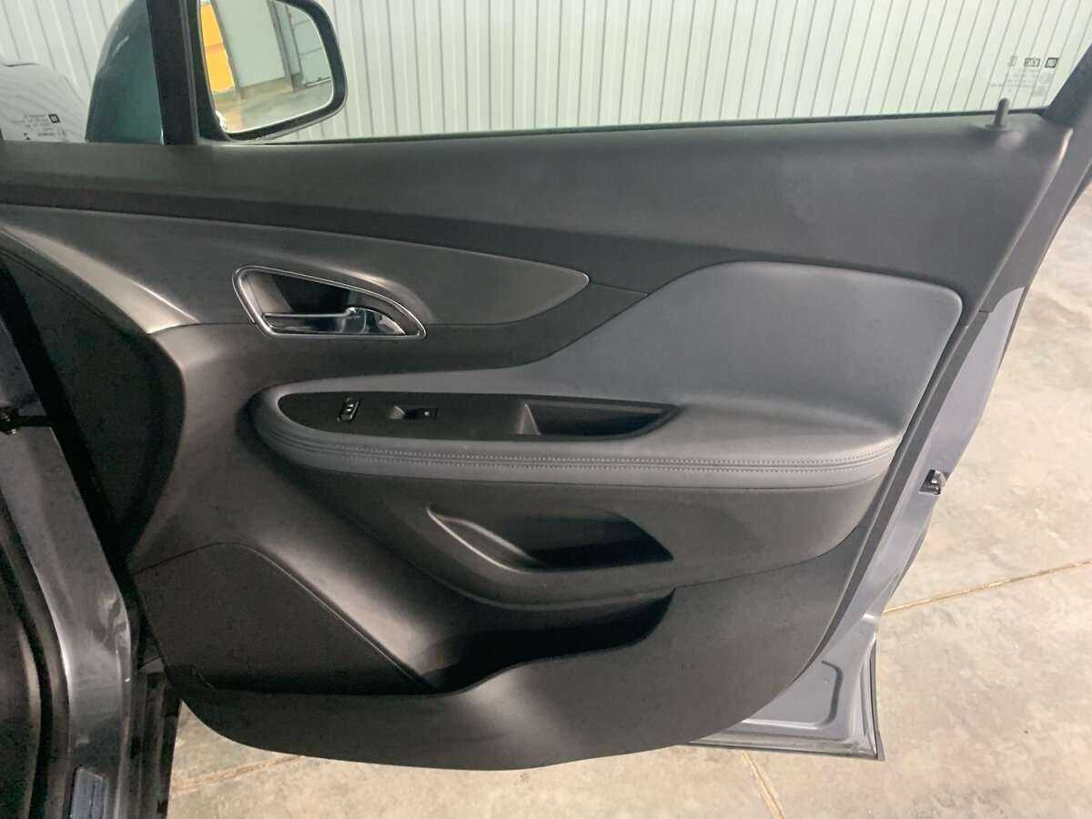 Opel Mokka с пробегом — 2014 год. Фото: #16